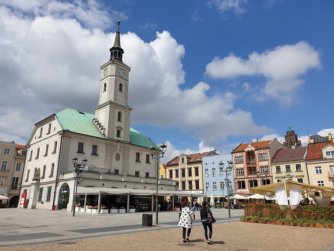 Przewóz busem z Gliwic do Holandii Przewóz busem z gliwic do holandii