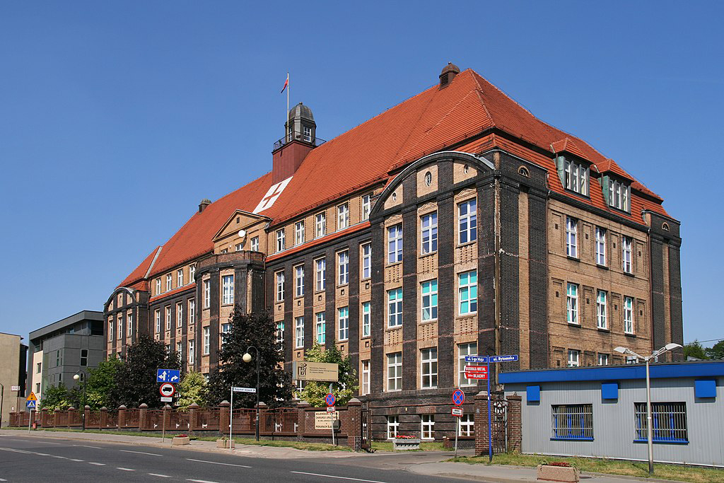 Przewóz busem z Piekar Śląskich do Holandii Przewóz busem z Piekar Śląskich do Holandii